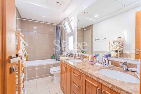 Villa te koop in Serena, Dubai, VAE 3 slaapkamers, 195 vr.m., nr 662498 - foto 18