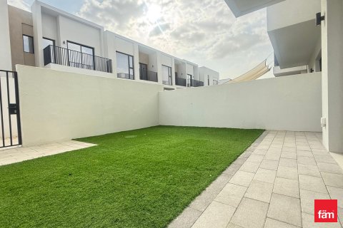 Villa til leje i Dubai, UAE 3 soveværelser, 141 kvm № 638430 - foto 15