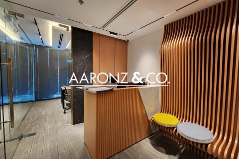 Снять в аренду офис в Бизнес-Бэй, Дубай, ОАЭ 61м2, № 686408 - фото 5