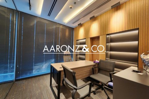 Снять в аренду офис в Бизнес-Бэй, Дубай, ОАЭ 61м2, № 686408 - фото 9