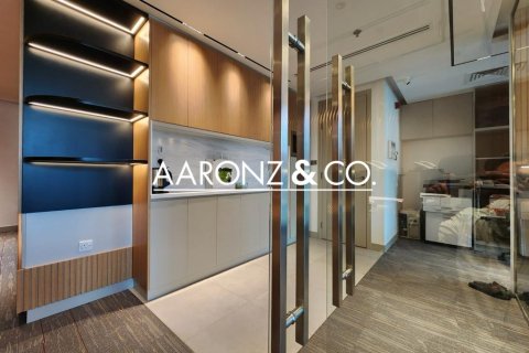 Снять в аренду офис в Бизнес-Бэй, Дубай, ОАЭ 61м2, № 686408 - фото 7