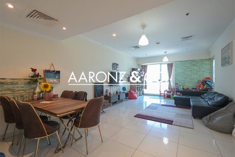 Apartment in Jumeirah Lake Towers, Dubai, UAE 1 bedroom, 92 sq.m. № 686407 - photo 3