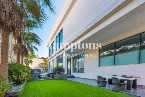 Villa zur Miete in Al Sufouh, Dubai, VAE 6 Schlafzimmer, 1635.09280000 m2 Nr. 700515 - Foto 13