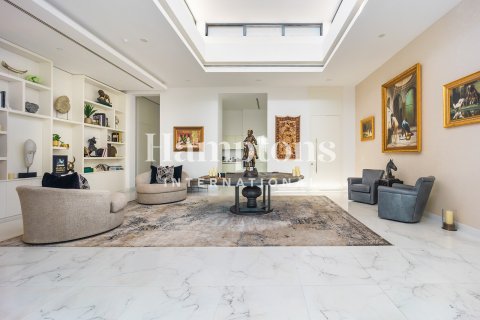 Villa zur Miete in Al Sufouh, Dubai, VAE 6 Schlafzimmer, 1635.09280000 m2 Nr. 700515 - Foto 11