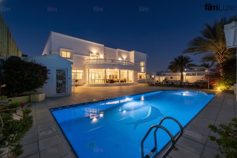 Al Barsha, Dubai, संयुक्त अरब अमीरात में विला, 10 बेडरूम, 1393.5 वर्ग मीटर, संख्या 662250 - फ़ोटो 2