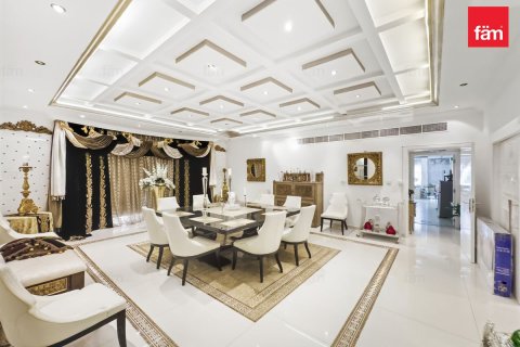 Vila u gradu Al Barsha, Dubai, UAE 10 spavaće sobe, 1393.5 m2 Br. 662250 - Slika 9