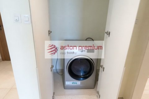 Apartmen di Dubai, UAE 1 bilik tidur, 69 meter persegi № 766919 - foto 8
