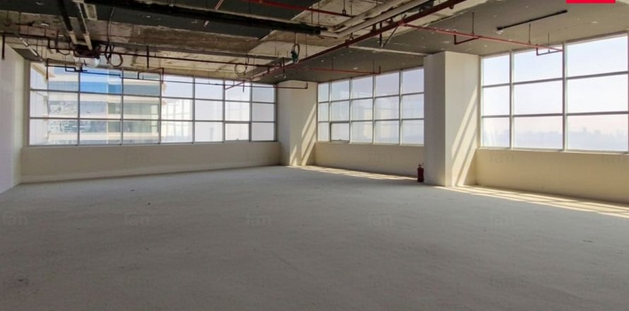 Ured u gradu Dubai, UAE 156.9 m2 Br. 652047