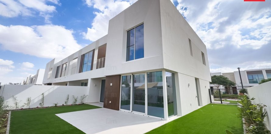 Townhouse în Dubai, EAU 4 dormitoare, 257.5 mp.  №686286