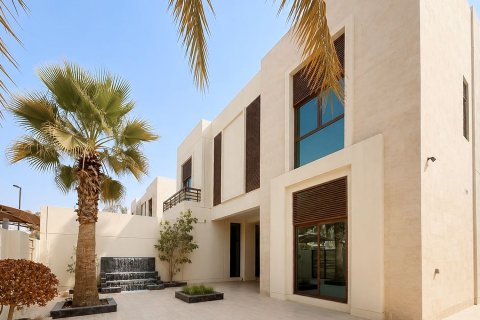 Villa in Meydan, Dubai, UAE 5 bedrooms, 531.91 sq.m. № 749995 - photo 20