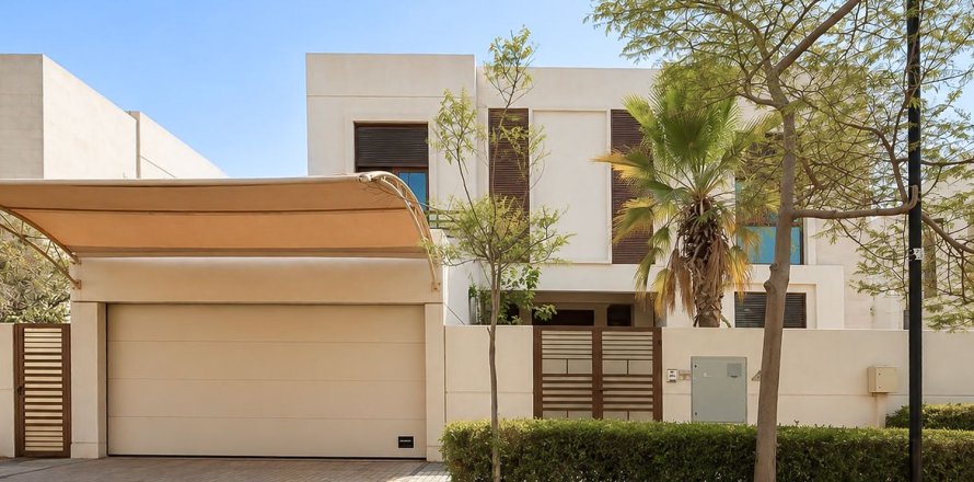 Villa in Meydan, Dubai, UAE 5 bedrooms, 531.91 sq.m. № 749995