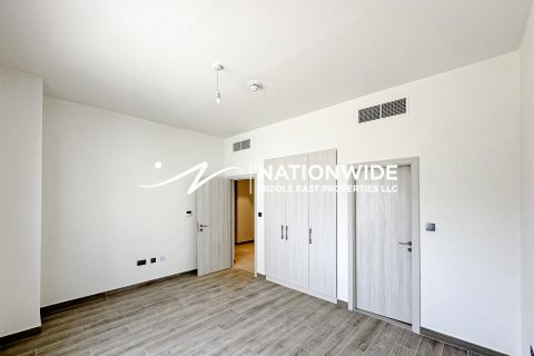 Vilë në Abu Dhabi, Emiratet e Bashkuara Arabe 5 dhoma gjumi, 360 m2. № 629884 - Foto 9
