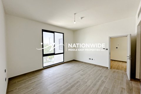 Vilë në Abu Dhabi, Emiratet e Bashkuara Arabe 5 dhoma gjumi, 360 m2. № 629884 - Foto 18