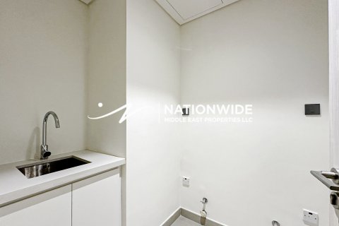 Vilë në Abu Dhabi, Emiratet e Bashkuara Arabe 5 dhoma gjumi, 360 m2. № 629884 - Foto 10