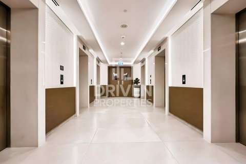 Apartament de închiriat în Business Bay, Dubai, EAU 2 dormitoare, 126 mp.  №683956 - poză 14