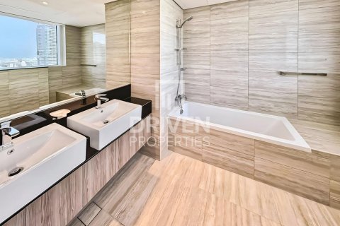 Apartament de închiriat în Business Bay, Dubai, EAU 2 dormitoare, 126 mp.  №683956 - poză 12