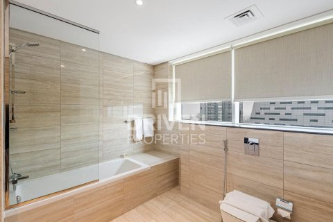 Apartament de închiriat în Business Bay, Dubai, EAU 2 dormitoare, 126 mp.  №683956 - poză 11