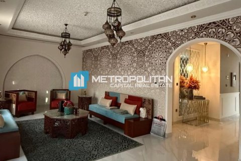 Vilë në Yas Island, Abu Dhabi, Emiratet e Bashkuara Arabe 4 dhoma gjumi, 614.5 m2. № 669320 - Foto 6