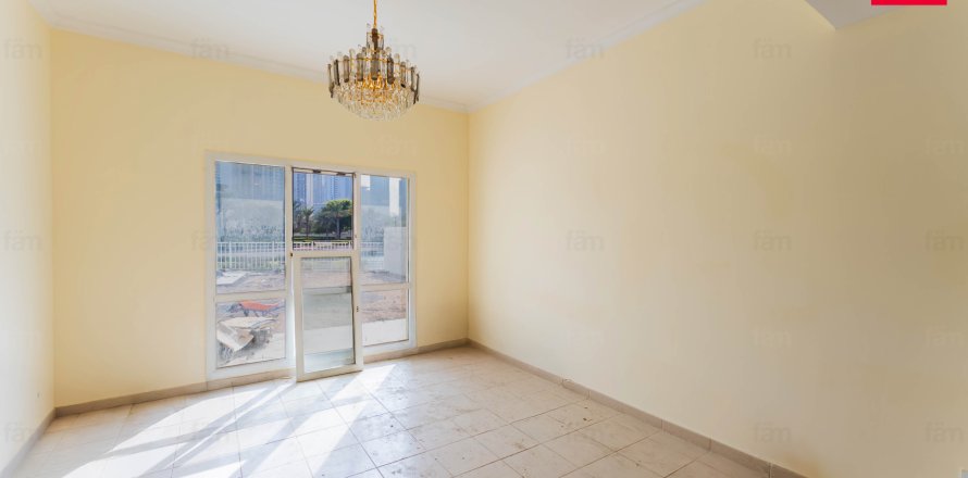 Villa a Dubai, EAU 5 camere da letto, 710.6 mq. № 630420