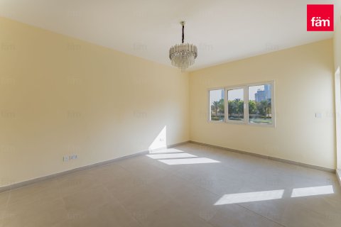 Villa in affitto a Dubai, EAU 5 camere da letto, 710.6 mq. № 630420 - foto 24