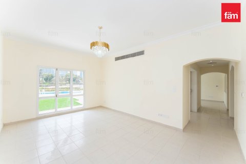 Vila di Dubai, UEA 5 kamar tidur, 710.6 m2 nomor 630420 - foto 7