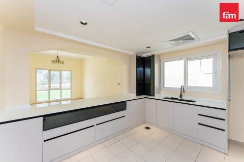 Vila di Dubai, UEA 5 kamar tidur, 710.6 m2 nomor 630420 - foto 20