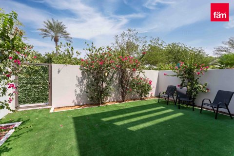 Řadový dům v Dubai, SAE 3 ložnice, 181.2 m² Č.: 630419 - fotografie 18