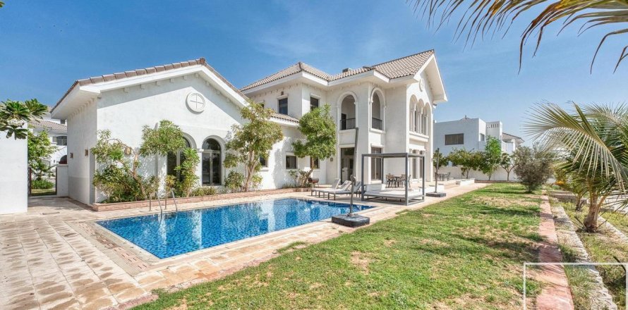 Palm Jumeirah, Dubai, UAE의 빌라 침실 6개, 1245.83제곱미터 번호 747479