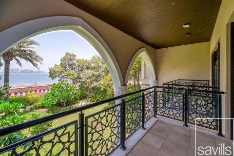 Vila v Palm Jumeirah, Dubai, SAE 5 spální, 412.77 m2 č. 747484 - Fotografia 4