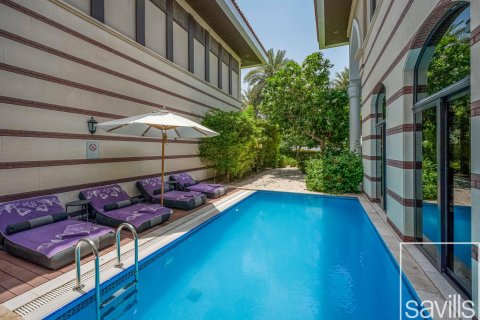 Vila v Palm Jumeirah, Dubai, SAE 5 spální, 412.77 m2 č. 747484 - Fotografia 3