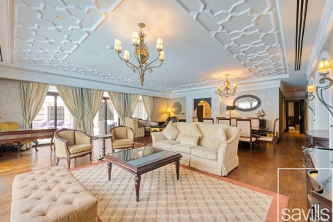 Villa zur Miete in Palm Jumeirah, Dubai, VAE 4 Schlafzimmer, 368.55 m2 Nr. 747485 - Foto 11