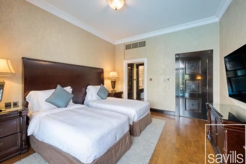 Villa zur Miete in Palm Jumeirah, Dubai, VAE 4 Schlafzimmer, 368.55 m2 Nr. 747485 - Foto 16