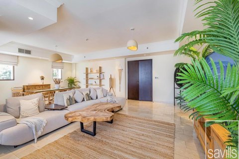 Apartamento para arrendamento em Palm Jumeirah, Dubai, EAU 5 quartos, 1292.65 m2 № 747483 - foto 3