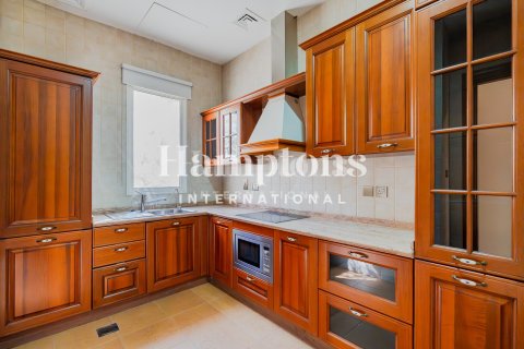 Emirates Hills, Dubai, BAE’de kiralık вилла 7 yatak odası, 1498.89700200 m² No 662748 - fotoğraf 21