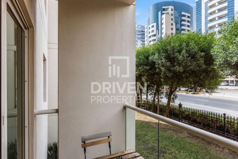 Apartment in Greens, Dubai, UAE 1 bedroom, 69.86 sq.m. № 745842 - photo 11