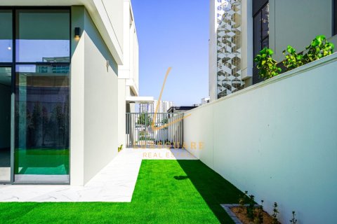 Вилла Al Furjan, Дубай, БАӘ-да 4 жатын бөлмелер, 480 м² № 708655 - фото 23