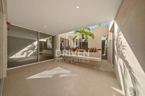 Villa in The World Islands, Dubai, UAE 6 bedrooms, 1717.13 sq.m. № 746194 - photo 18