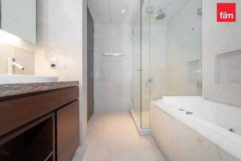 Müüa korter asukohaga Downtown Dubai (Downtown Burj Dubai), AÜE: 2 magamistoaga, 159.4 m² Nr 686207 - pilt 18