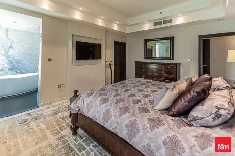 Apartmen di Dubai, UAE 2 bilik tidur, 275.4 meter persegi № 686211 - foto 20