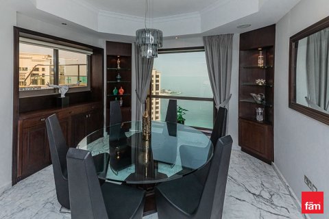 Apartmen di Dubai, UAE 2 bilik tidur, 275.4 meter persegi № 686211 - foto 10