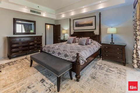 Apartmen di Dubai, UAE 2 bilik tidur, 275.4 meter persegi № 686211 - foto 19