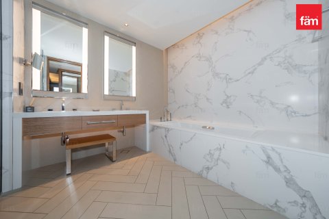 Apartment in Dubai, UAE 2 bedrooms, 123.7 sq.m. № 686212 - photo 12