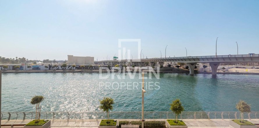 Διαμέρισμα σε Al Wasl, Dubai, ΗΑΕ 2 υπνοδωμάτια, 130 τ.μ. Αρ. 683164