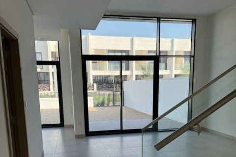 Řadový dům v Al Furjan, Dubai, SAE 4 ložnice, 336 m² Č.: 677390