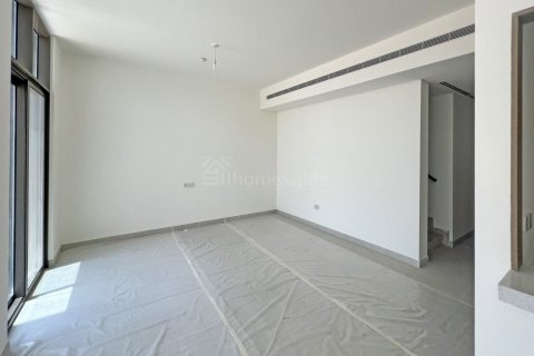 Villa te koop in Al Furjan, Dubai, VAE 4 slaapkamers, 360 vr.m., nr 677393 - foto 2