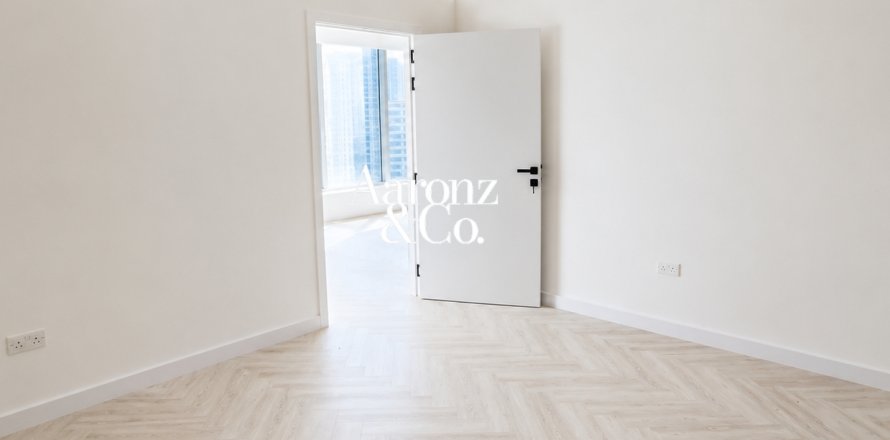 Birojs Business Bay, Dubaijā, AAE 75 m2 Nr. 723330