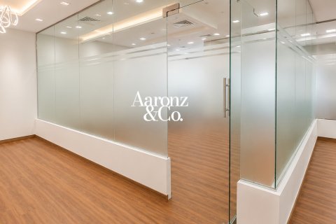 Birojs Business Bay, Dubaijā, AAE 151 m2 Nr. 723328 - attēls 3