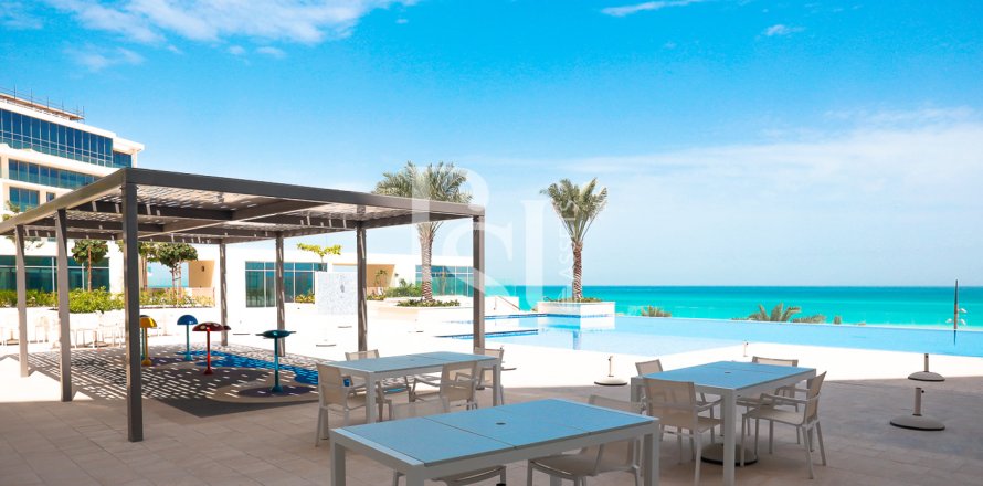 Shtëpi në qytet në Saadiyat Island, Abu Dhabi, Emiratet e Bashkuara Arabe 3 dhoma gjumi, 405 m2. № 717132