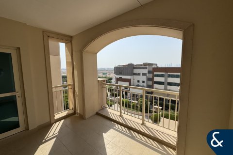 Apartament de vânzare în The Views, Dubai, EAU 1 dormitor, 70 mp. №667872 - poză 1