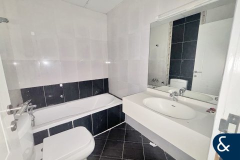 Lägenhet till försäljning i Dubai Marina, Dubai, UAE 3 sovrum, 116 kvm Nr. 667825 - fotografi 8